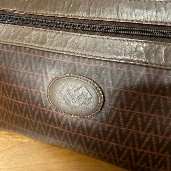 VALENTINO Brown Vintage Logo Bag 💯 AUTHENTIC - Picture 3 of 15